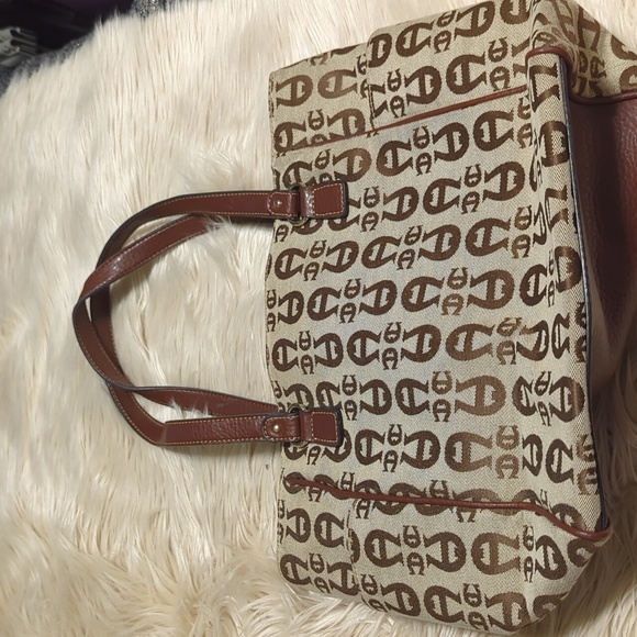 Beautiful ETIENNE Aigner purse bag tote - Picture 8 of 9